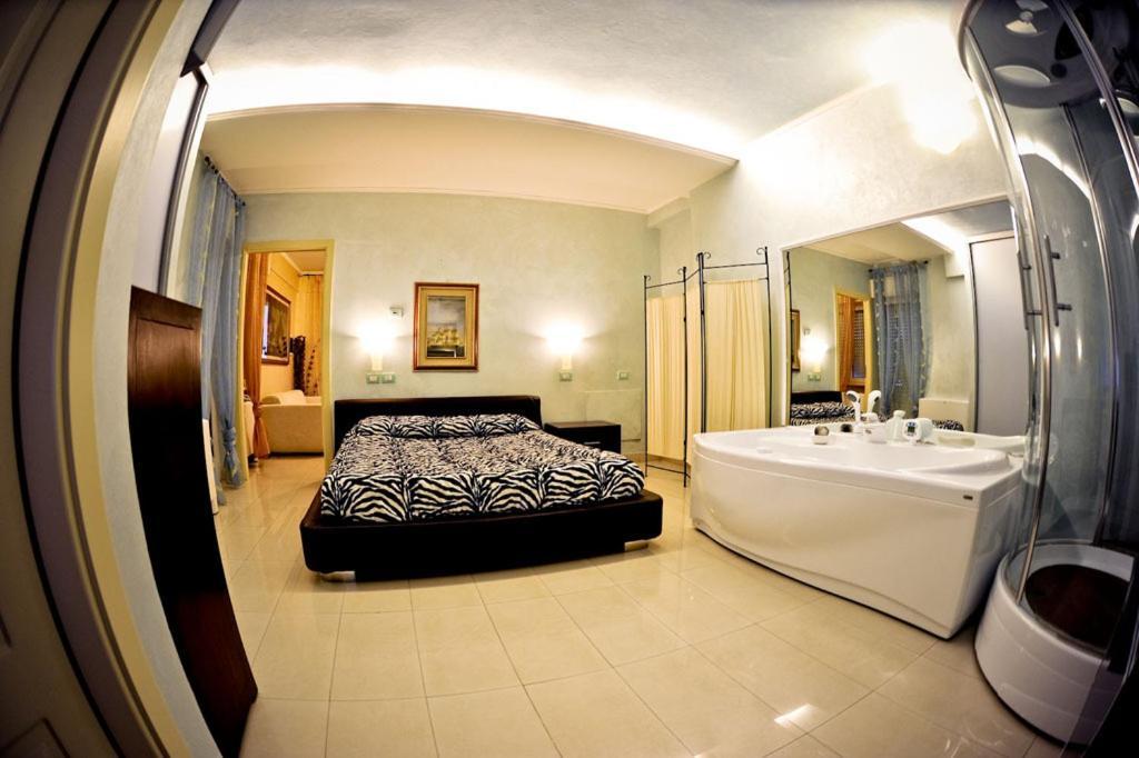 Hotel Residence Veliero Riccione Habitación foto